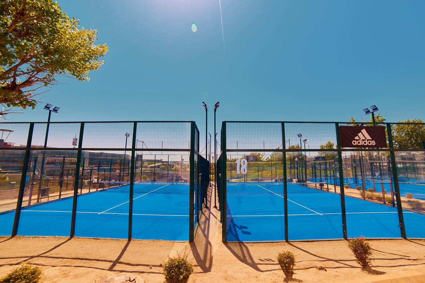 club de padel cerca de mi